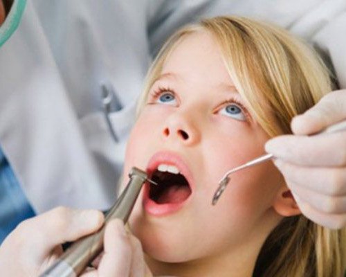 Визит ребенка к стоматологу